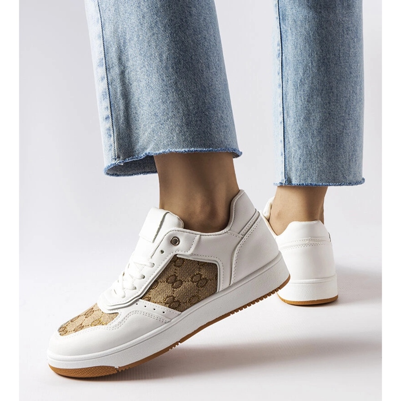 Inna White sneakers decorated with the Isidor monogram 1 Inna White sneakers decorated with the Isidor monogram 1