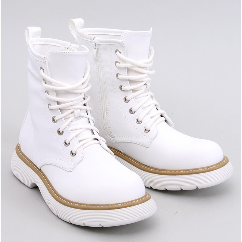 Peddy White lace-up ankle boots 1