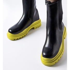 Black boots with a colored sole from Delebio 2