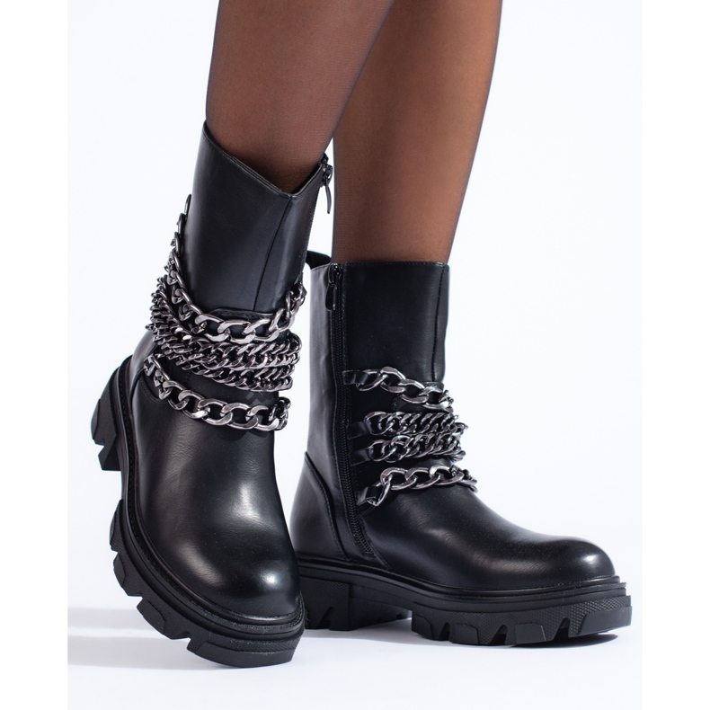 Women's baggies with chains black 1