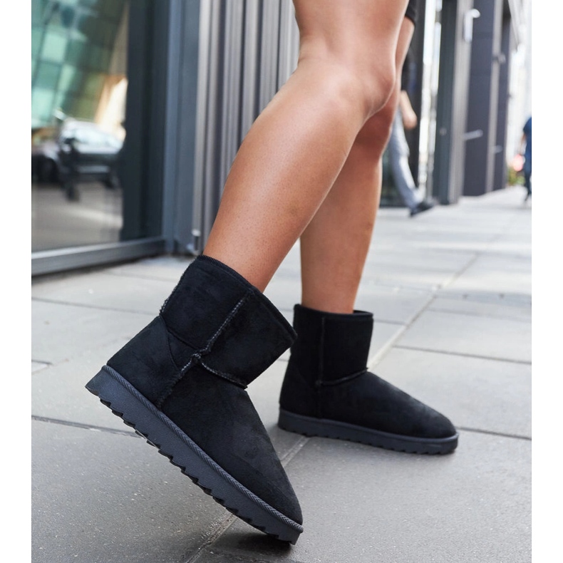 Black insulated Custonaci snow boots 2