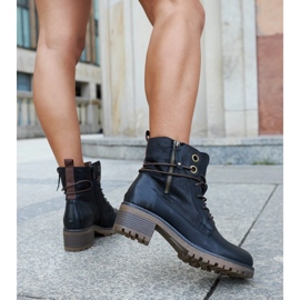 Howarth black insulated boots 1