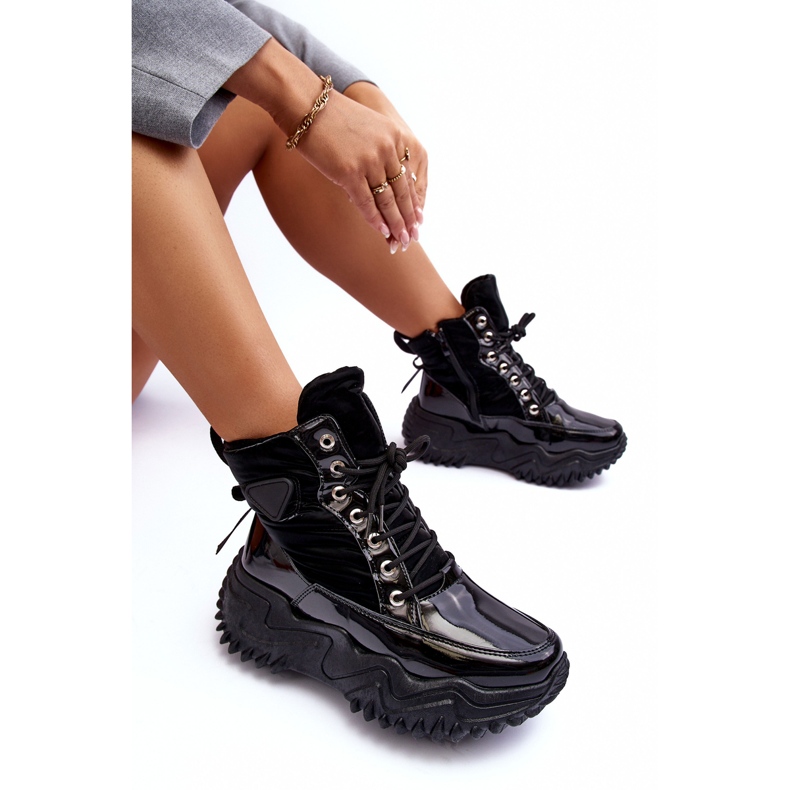 Insulated ankle boots on a massive platform, black 1