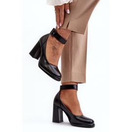 WS1 Black Heeled Pumps With Buckle Idovana 1