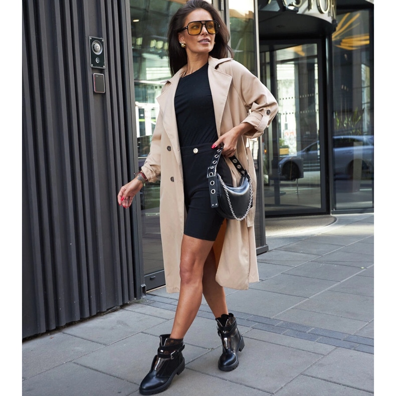 Black boots with a decorative Domus strap 1