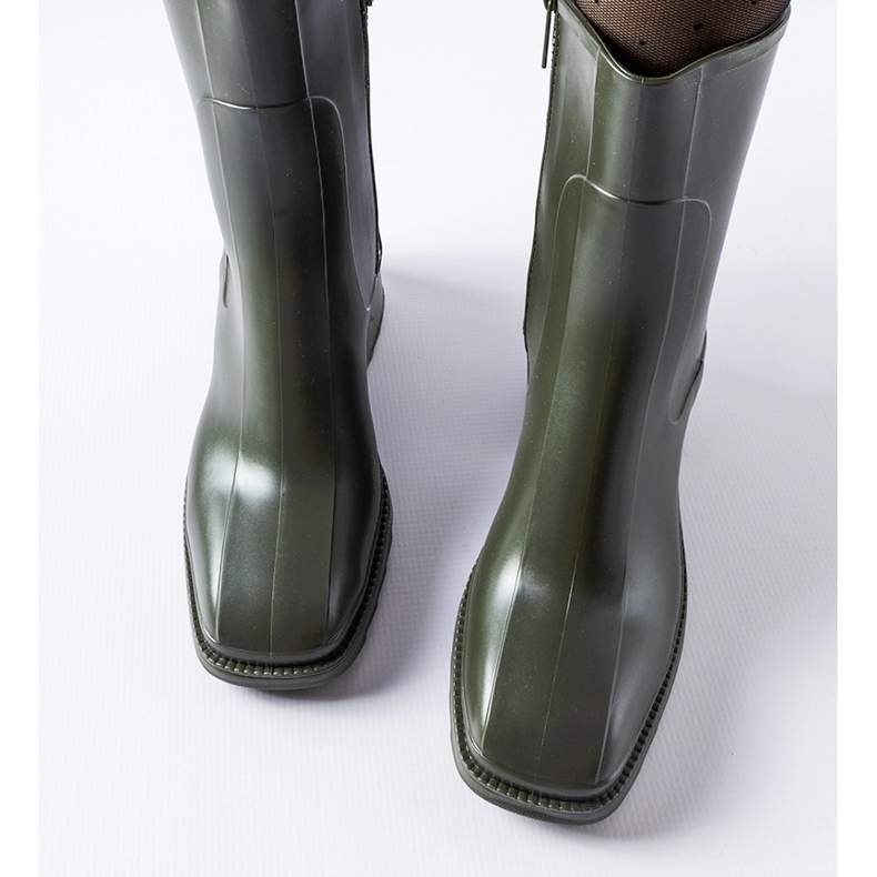 Green zipped Wellington boots with a Maggiore block 1