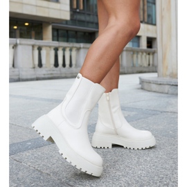 Cream insulated ankle boots on the Rinaldo platform beige 2