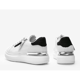 White sneakers with a decorative Kiana zip 1