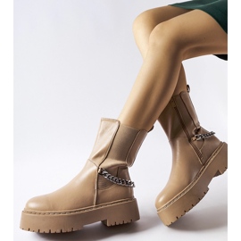 Beige ankle boots decorated with a Guglielmo chain 1 Beige ankle boots decorated with a Guglielmo chain 1