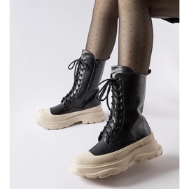 Black workers' shoes with a thick beige Crosia sole 1