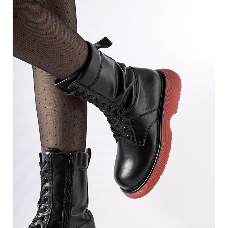 Black insulated boots with a pink Beata sole 2