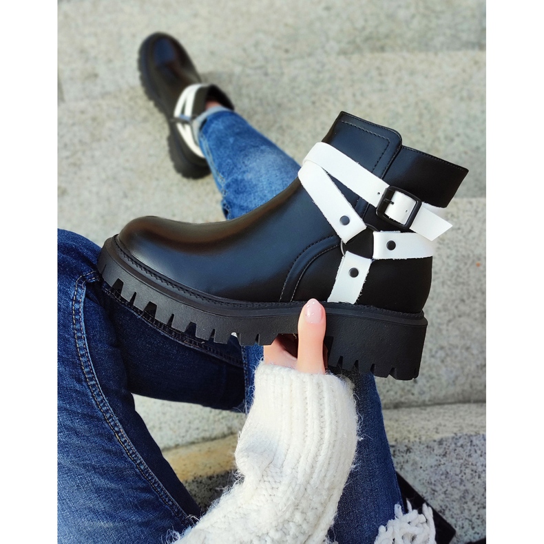 Black women's boots with white Aline decoration 1
