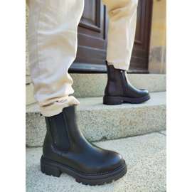 Ladies' black boots with a thick sole 2
