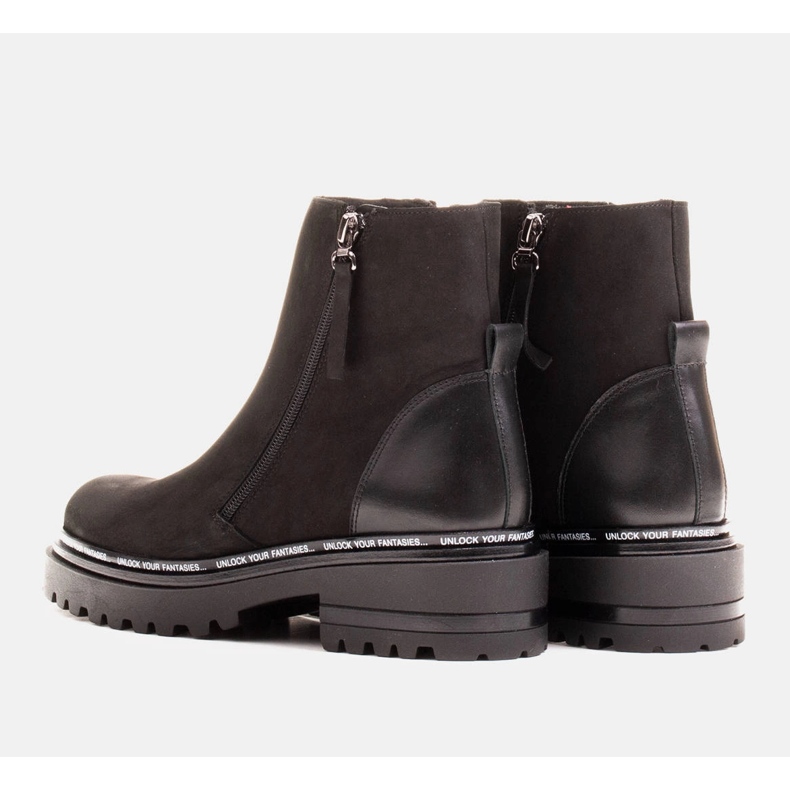 Marco Shoes Smooth women's boots with an interesting, thick bottom black 2