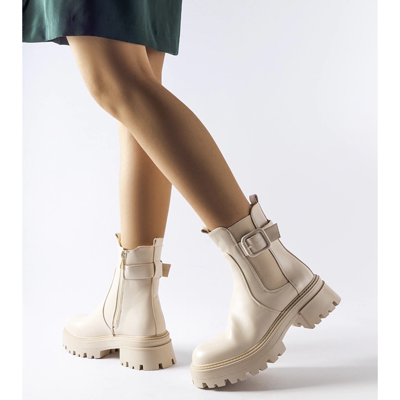 Beige insulated Parolise boots 1