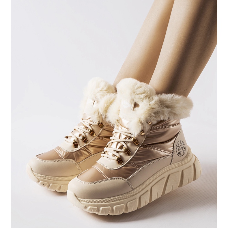 Lee Cooper LCJ-23-44-1953L gold snow boots golden 1