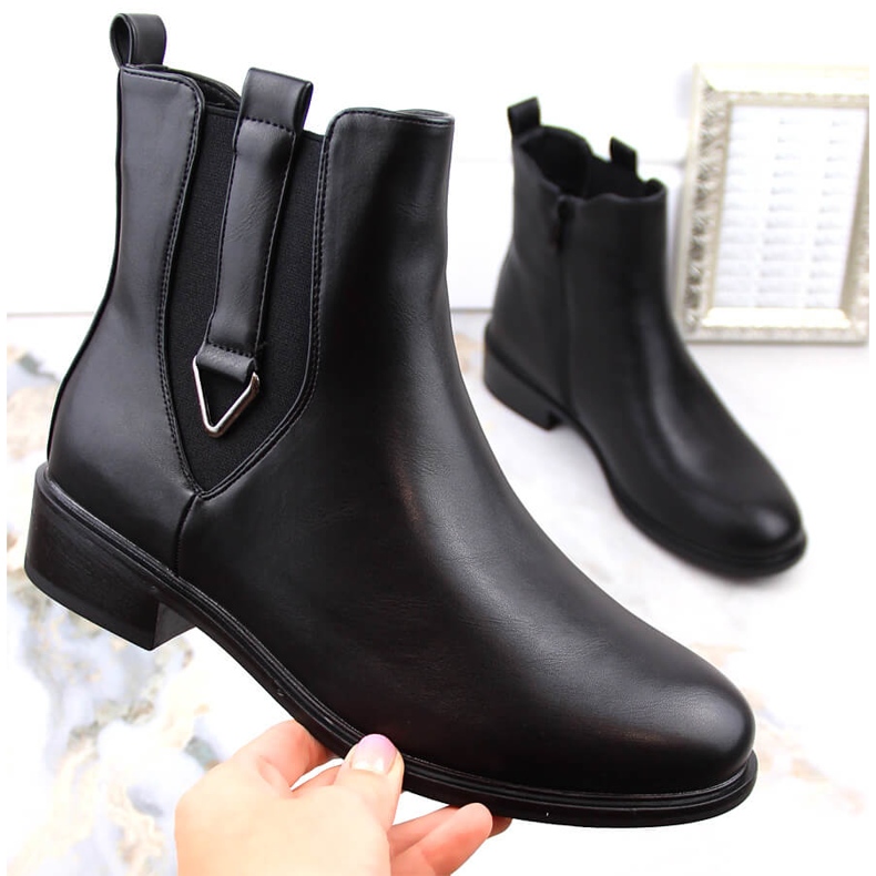 Women's insulated black Chelsea boots Filippo DBT4813 1