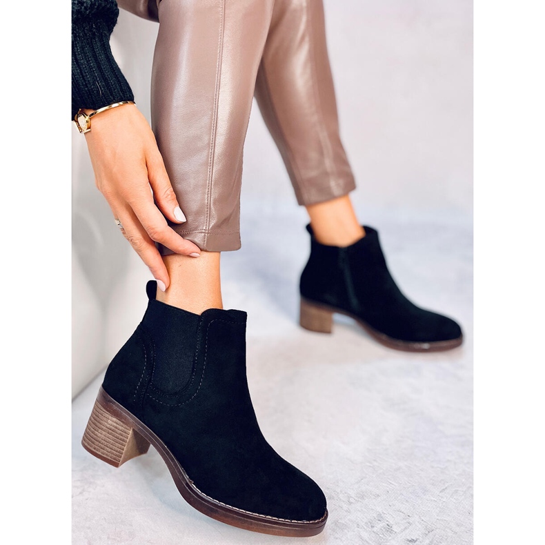 Fill Black wide heel boots 1