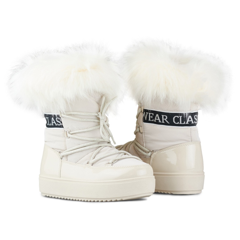 Beige women's snow boots with decorative fur 1