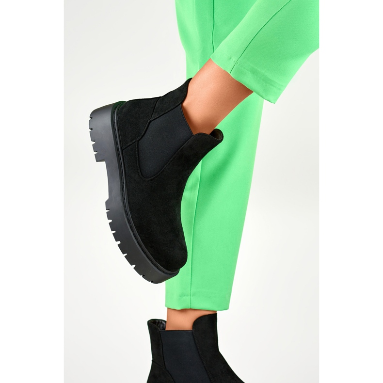 Suede women's Chelsea boots with a thick sole black 1