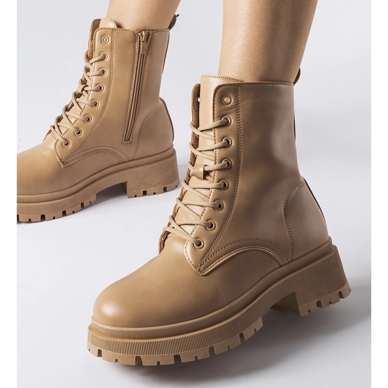 Beige insulated women's Chirico workers 1