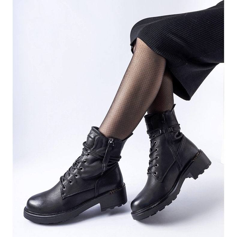 Black ankle boots with a decorative Emarese zipper 2 Black ankle boots with a decorative Emarese zipper 2