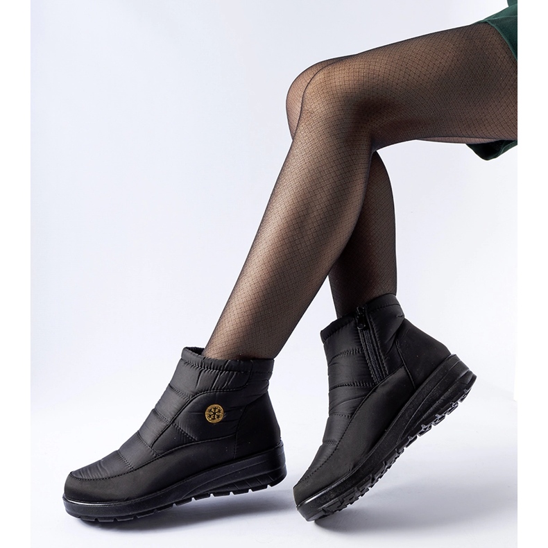 Black snow boots with a low wedge Vittore 1