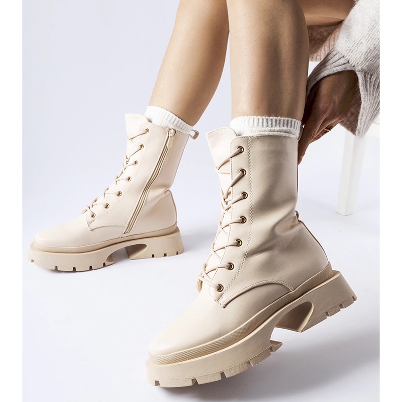 Beige insulated lace-up ankle boots by Aeroporto 1