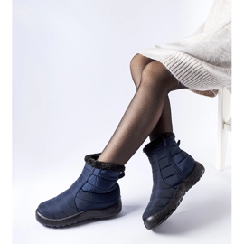 Navy blue insulated snow boots from Valparaiso 1