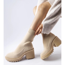 Beige ankle boots with a flexible upper Cadiz 1 Beige ankle boots with a flexible upper Cadiz 1