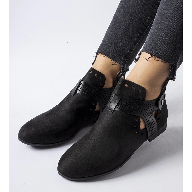 Black openwork, low-cut ankle boots from Lungodora 1