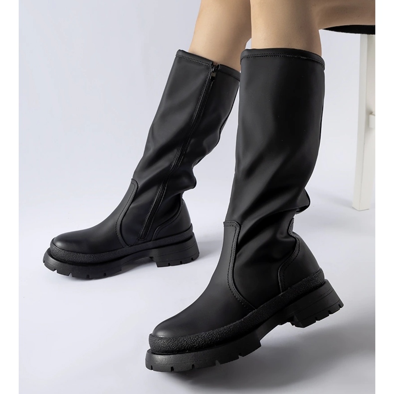 Black insulated matte Fontanella boots 1