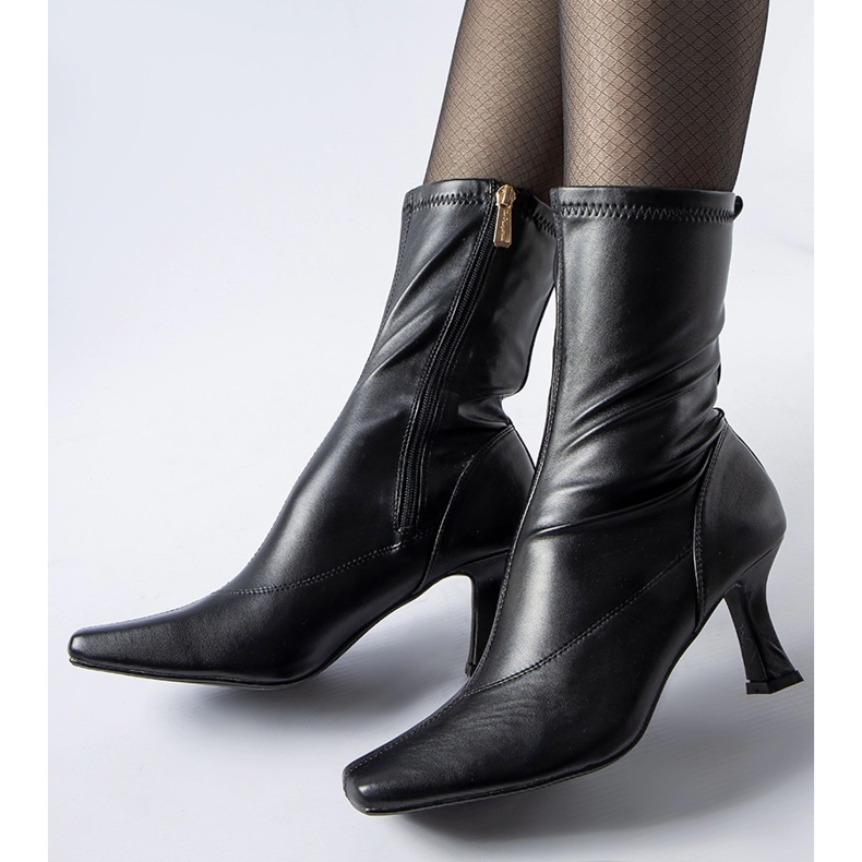 Luisella black low-heeled ankle boots 1