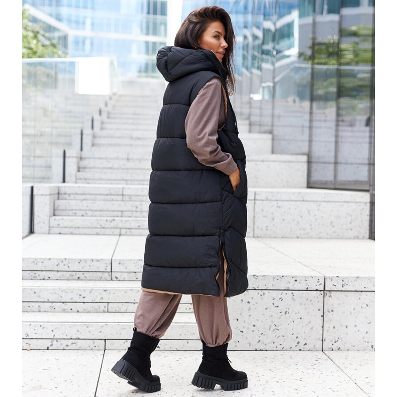 Black insulated ankle boots with Azzurra zipper 2