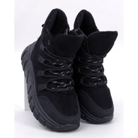 Cammy Black insulated sports shoes 1 Cammy Black insulated sports shoes 1