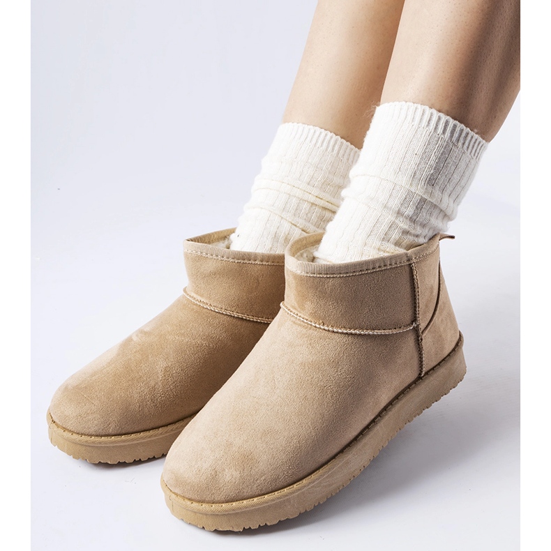 Beige insulated short snow boots by Guglielma 1