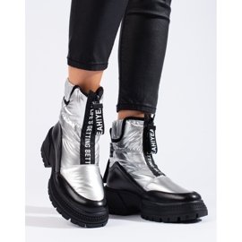 Women's silver snow boots on the Shelovet platform 1 Women's silver snow boots on the Shelovet platform 1
