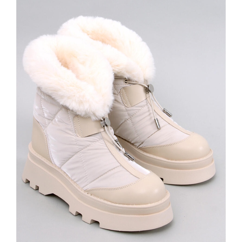 Tavaris Beige snow boots with fur 1