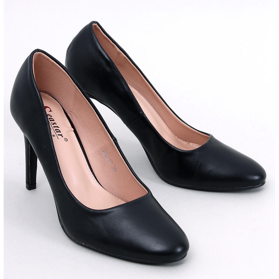 Linda Black round toe pumps