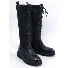 Stebb Black boots with a flexible upper 1