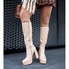 Beige boots with a platform and a heel from Zoccorino 2