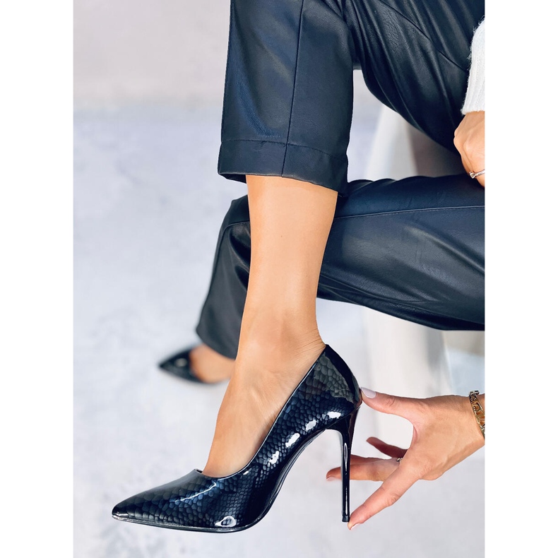 Pumps on a Lone Black stiletto heel 1