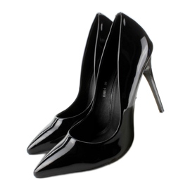 Plain varnished E396 Black studs 1