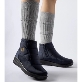 News Navy blue snow boots with a low wedge 1