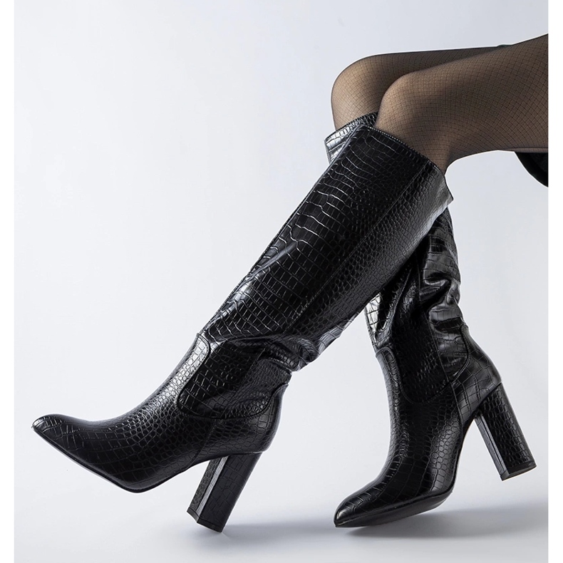 Black boots with Facino embossing on the heel 1