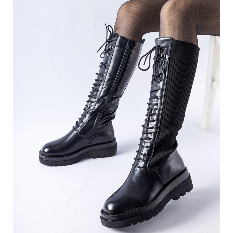 Black high insulated Geronimo boots 1