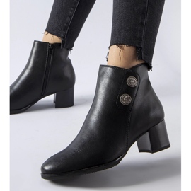 Black insulated boots with a low heel by Guido 1