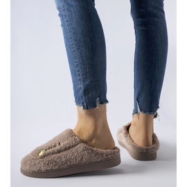 Brown warm Collinsville slippers 1