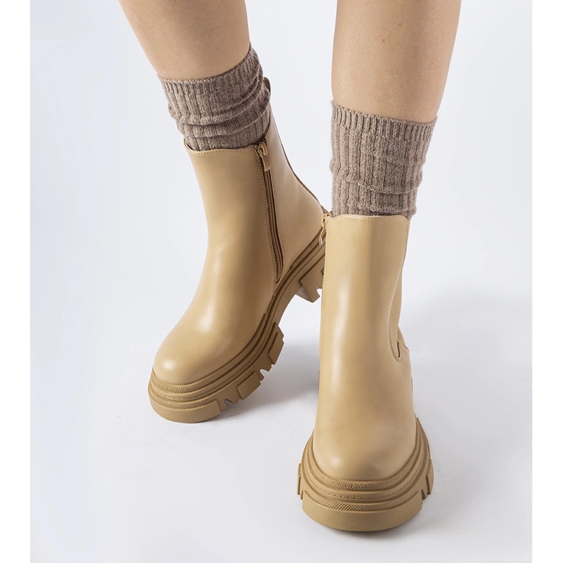 Beige ankle boots with rubber insert D'Isola 1 Beige ankle boots with rubber insert D'Isola 1