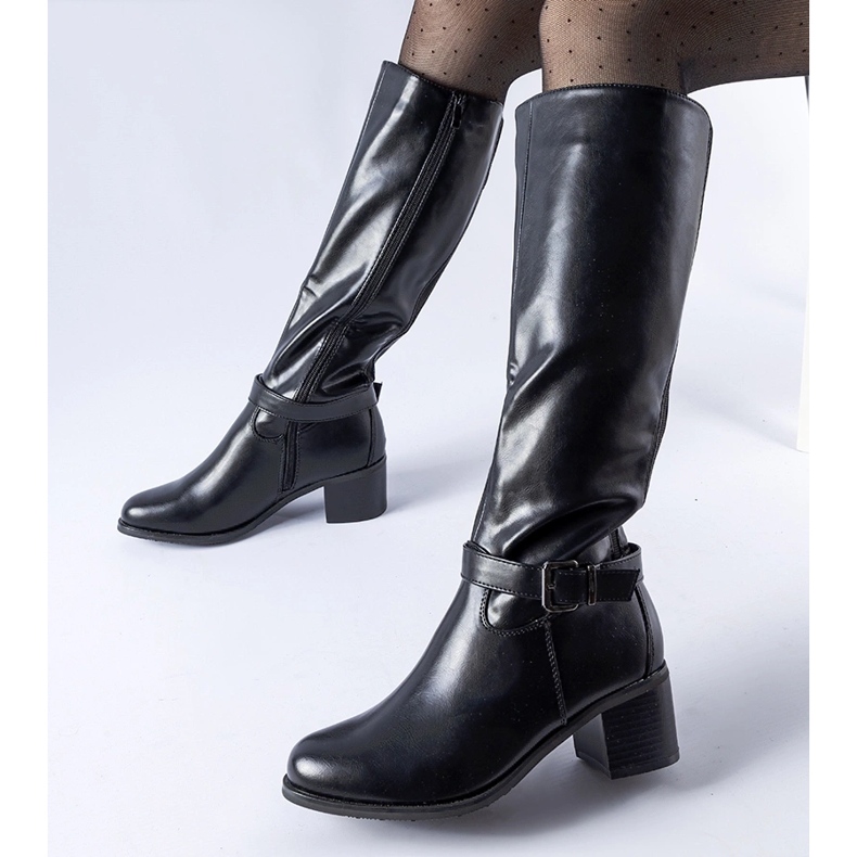 Black boots with a decorative Ernest buckle 1